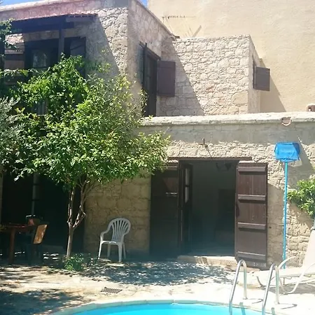 Villa Melissi Polis